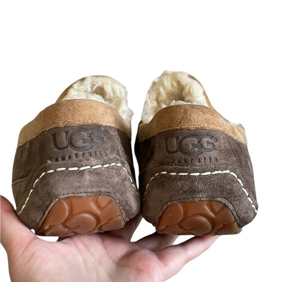 NWOB UGG Men's Ascot Suede Moc-Toe Slippers Size 13 - Picture 3 of 8